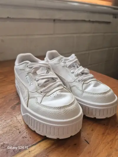 Zapatillas deportivas blancas Puma - miniatura 3