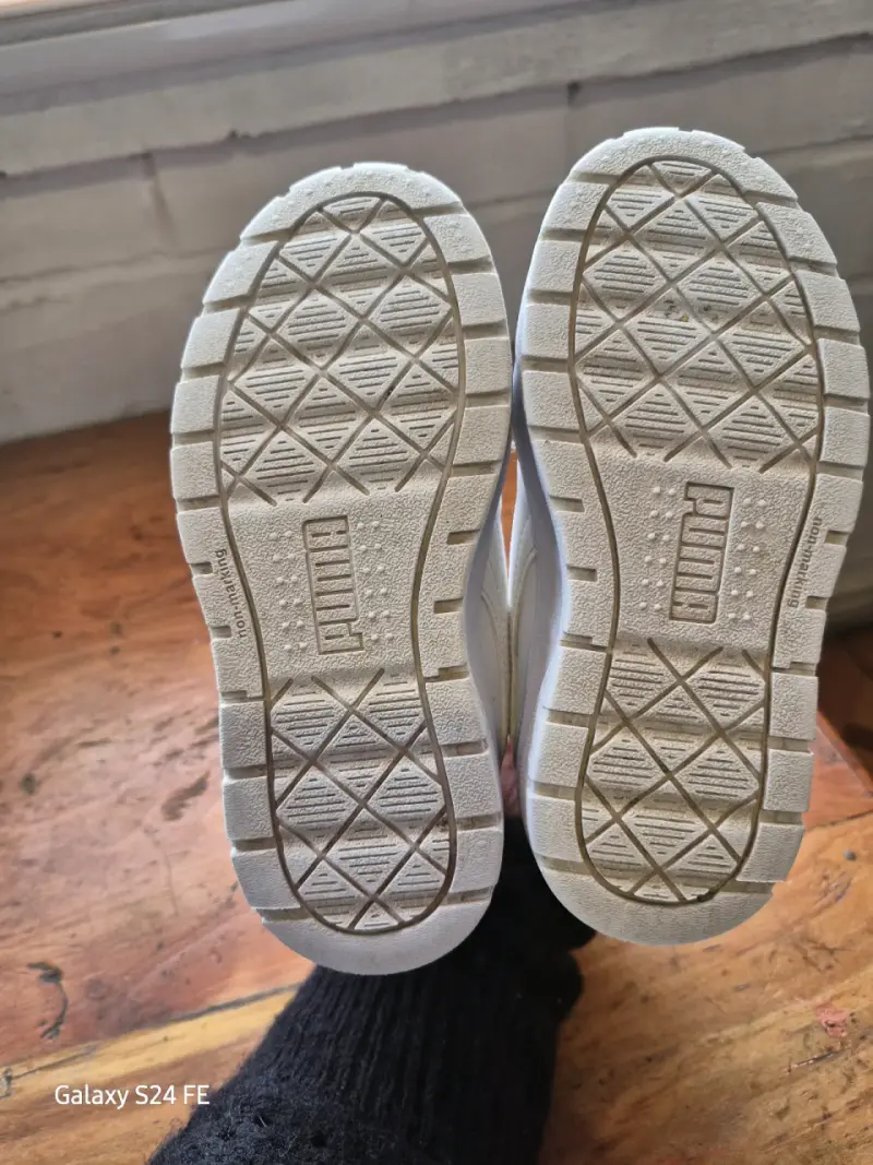 Zapatillas deportivas blancas Puma - 4