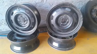 Llantas de fierro y aleacion usadas - miniatura 1