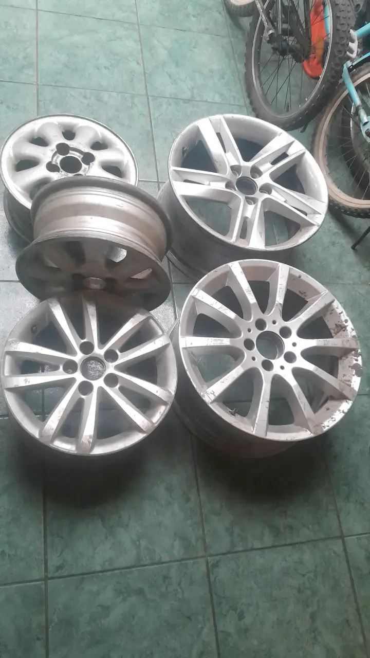 Llantas de fierro y aleacion usadas - 2