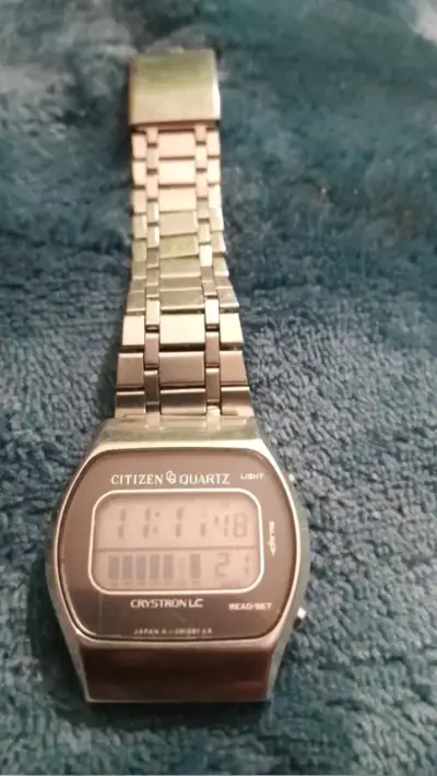 Reloj digital Citizen Quartz vintage - miniatura 1