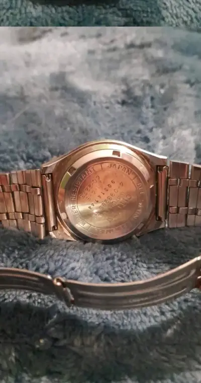 Reloj digital Citizen Quartz vintage - miniatura 2