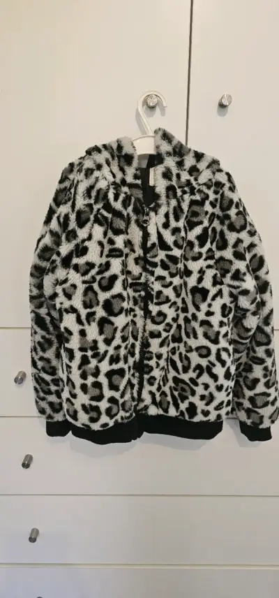 Chaqueta de peluche estampado leopardo - miniatura 1