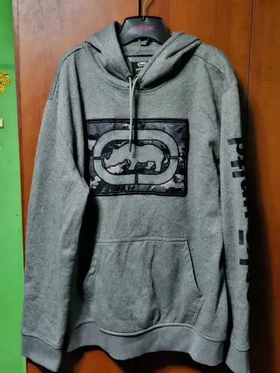 Chaqueta gris y negra - miniatura 4