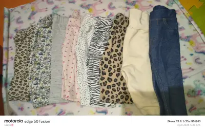Lote de pijamas y leggings - miniatura 1