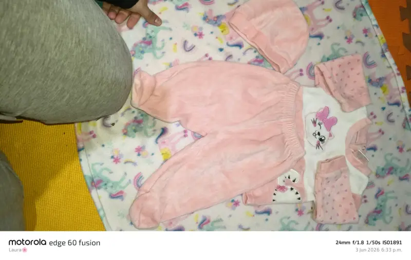 Lote de pijamas y leggings - 6