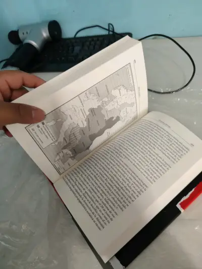Libro 'Hitler y Stalin' 2ª edición - miniatura 4