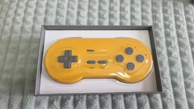 Control  8BitDo SN30 yellow edition. - miniatura 4