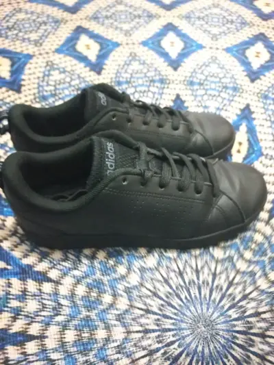 Zapatillas negras Adidas - miniatura 1
