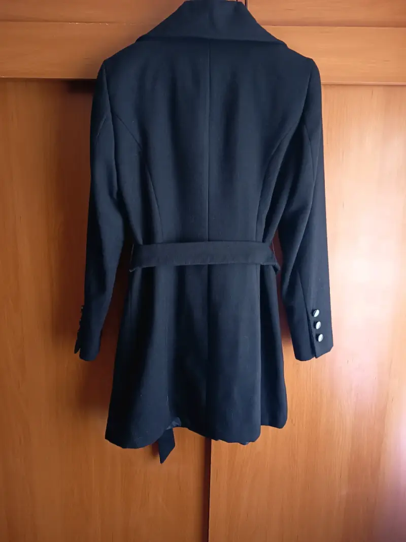 Abrigo negro elegante - 2