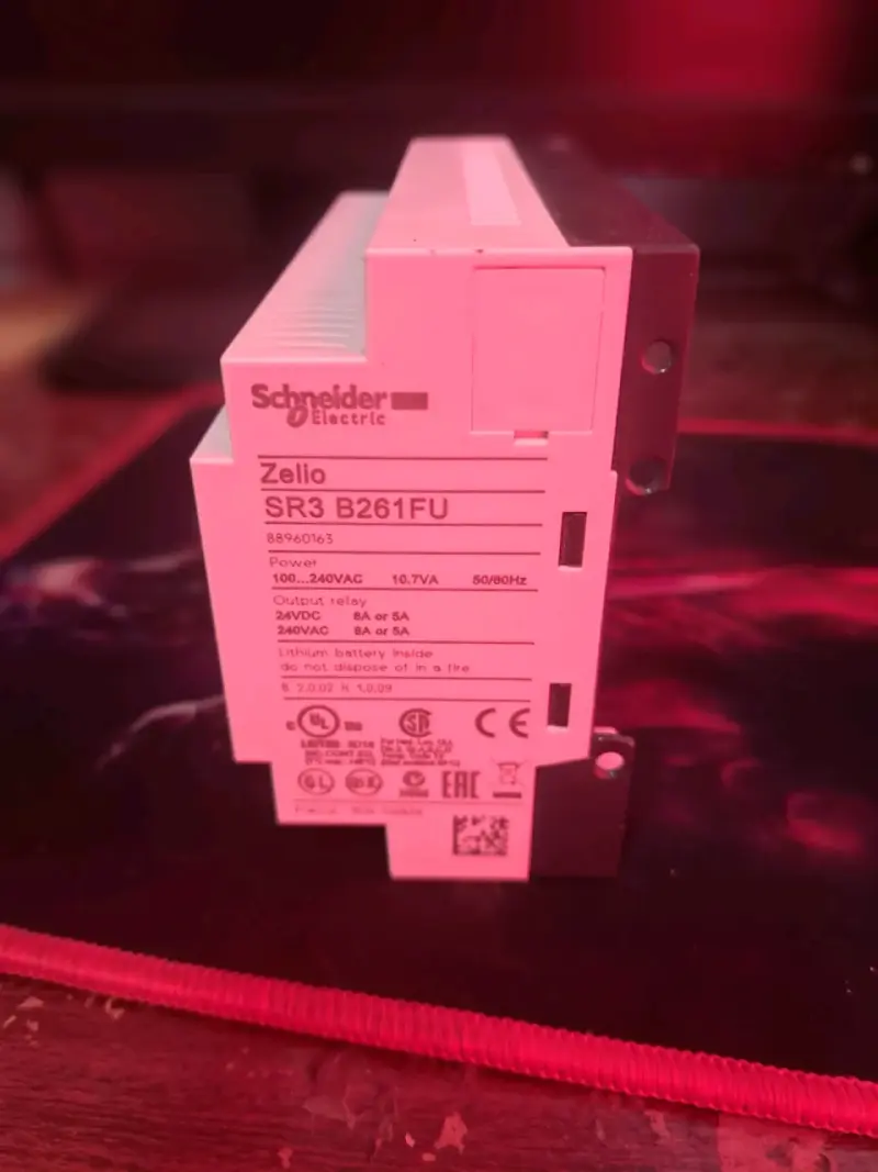 Controlador programable. Zelio SR3 B261 FU schneir - 2