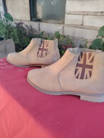 Botines beige de cuero - miniatura 2