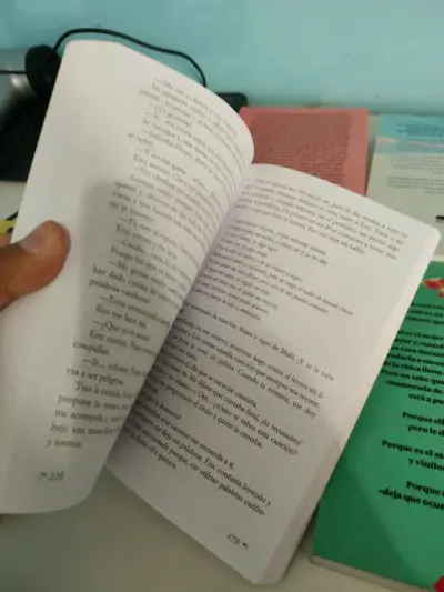 Libro 'Pídeme lo que quieras' Megan Maxwell - miniatura 4