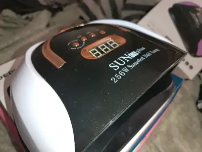 Lámpara LED/UV para uñas 2 en 1 - miniatura 2
