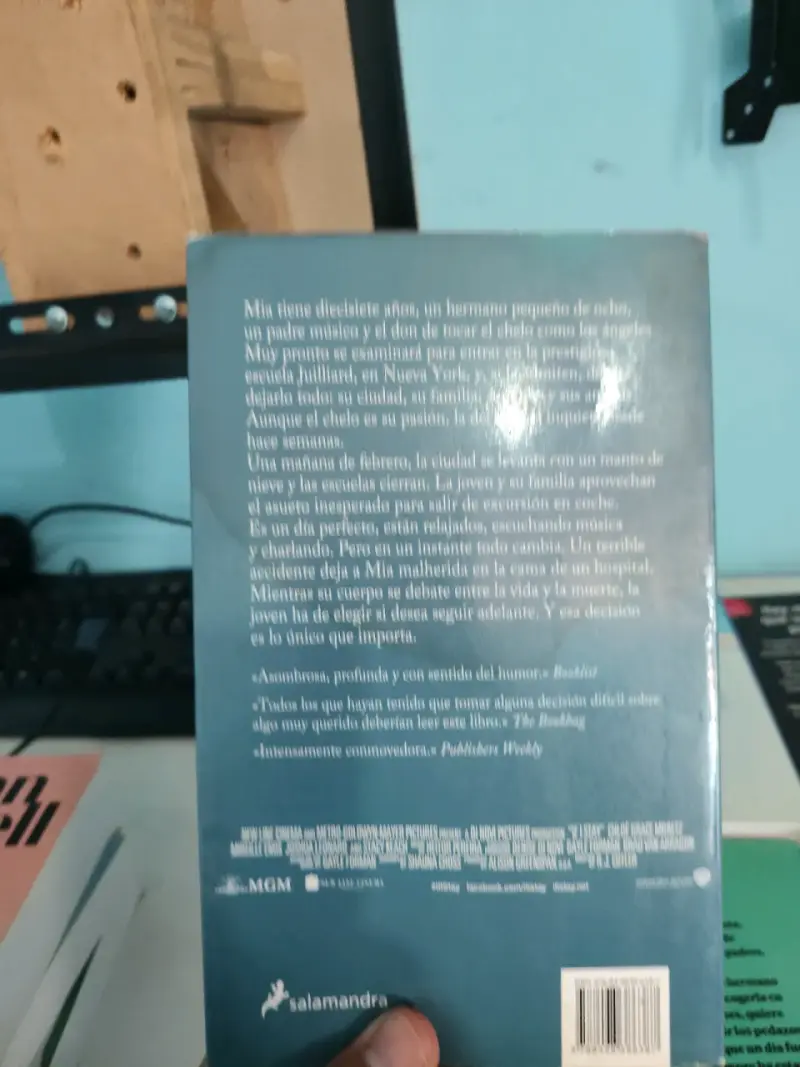 Libro 'Si decido quedarme' Gayle Forman - 2