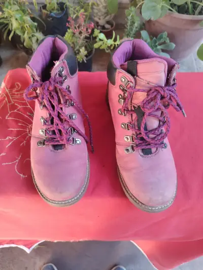 Botas de senderismo rosas - miniatura 1