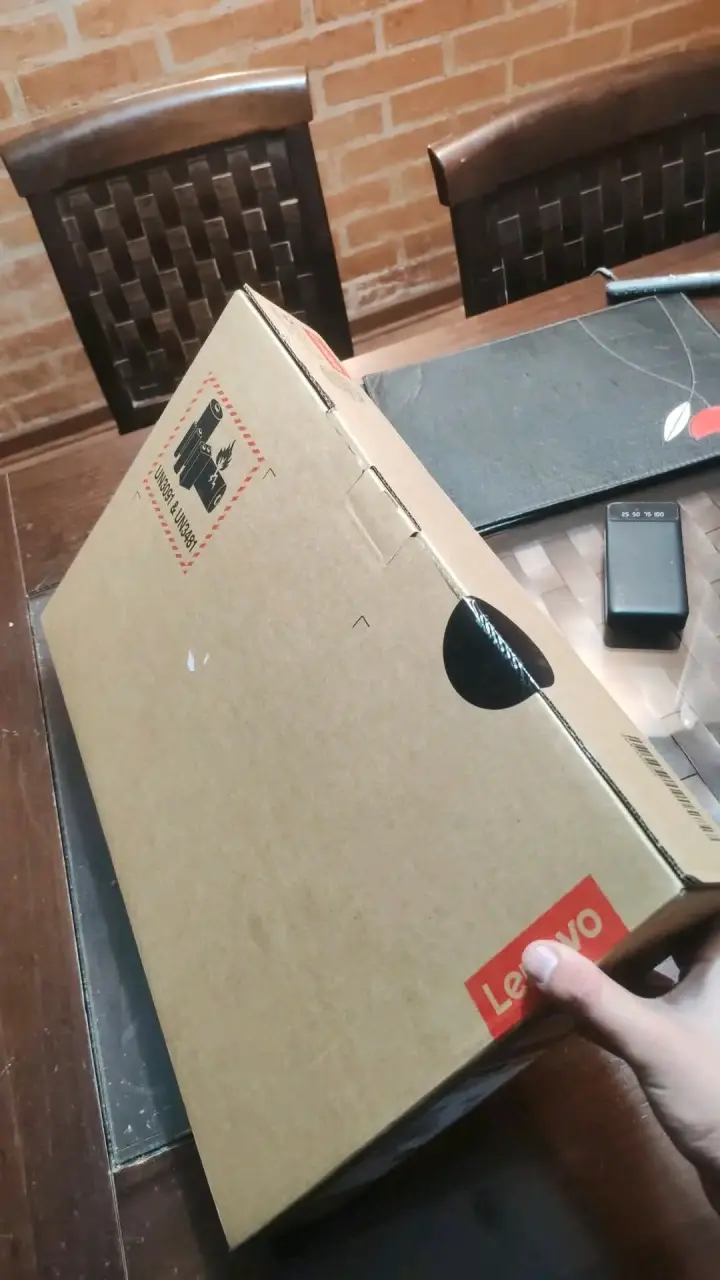 Notebook Lenovo LOQ 15.6 pulgadas - 5
