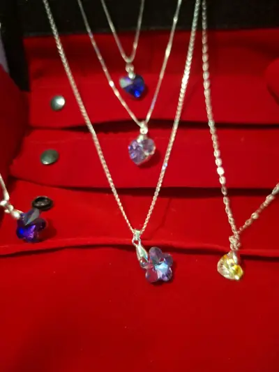 Collares con dije corazón tipo Swarovski - miniatura 3
