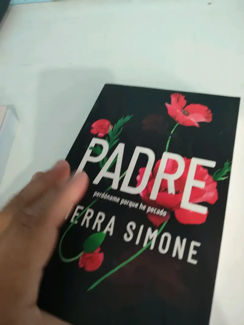 Libro 'Padre' por Sierra Simone - 5