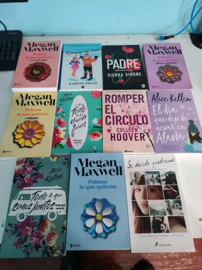 Lote de novelas románticas y drama - miniatura 1
