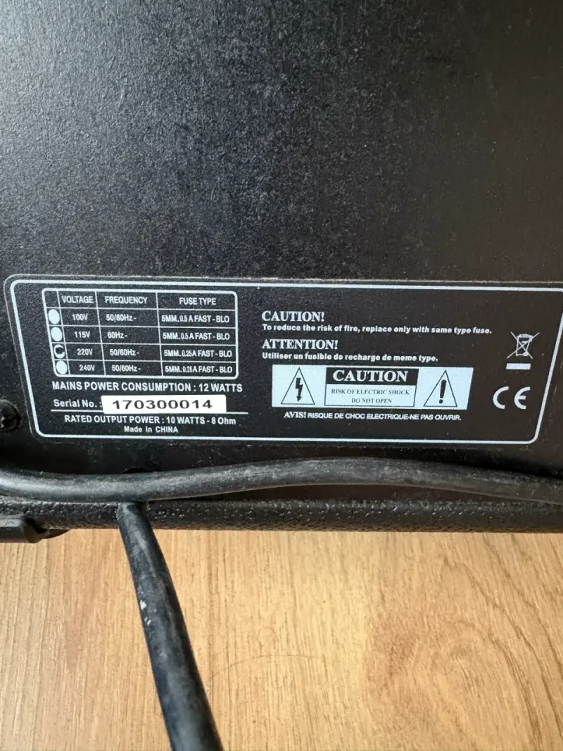 Amplificador de guitarra Washburn G-10 - 3