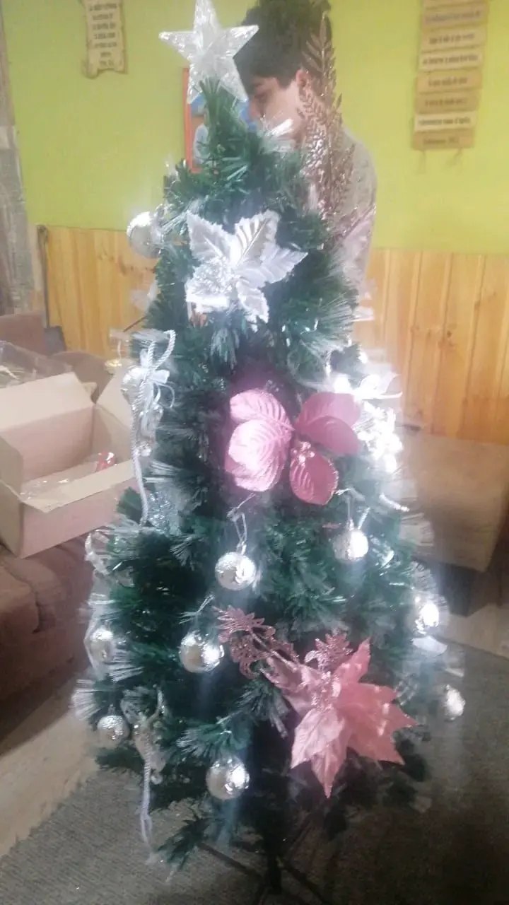 Arbol de Navidad decorado - 1
