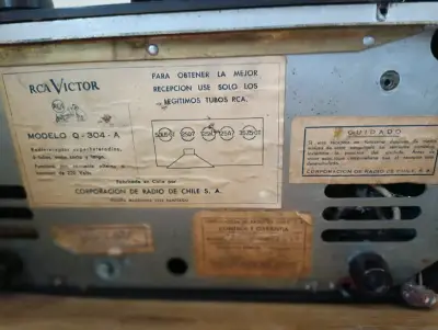 Radio antigua vintage RCA VICTOR - miniatura 4