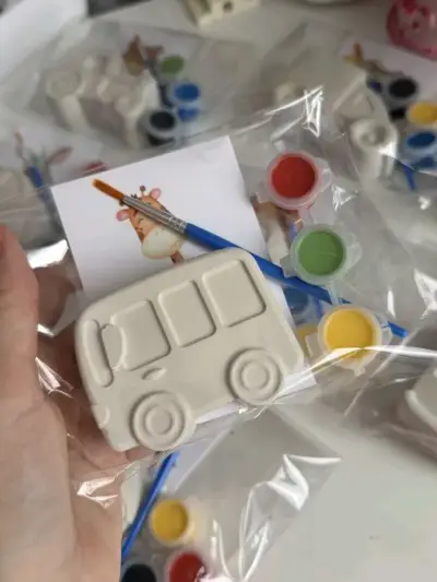 Set de pintura dinosaurios - miniatura 4