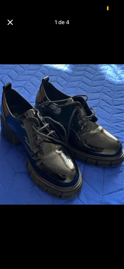 Zapatos negros de charol talla 39/40 - miniatura 1