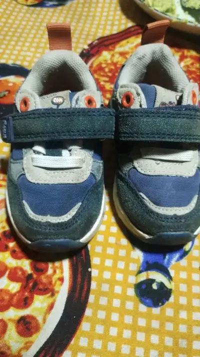 Zapatillas deportivas para niño - miniatura 2