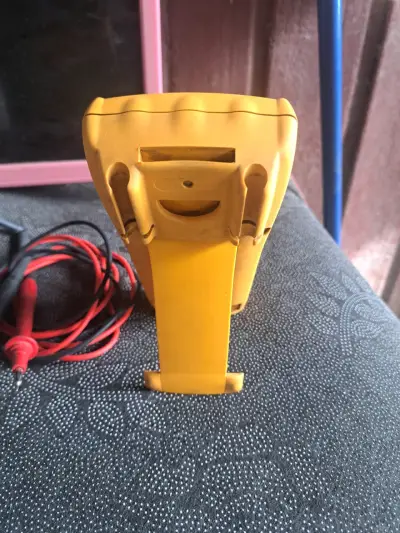 Multímetro Fluke 175 True RMS - miniatura 3