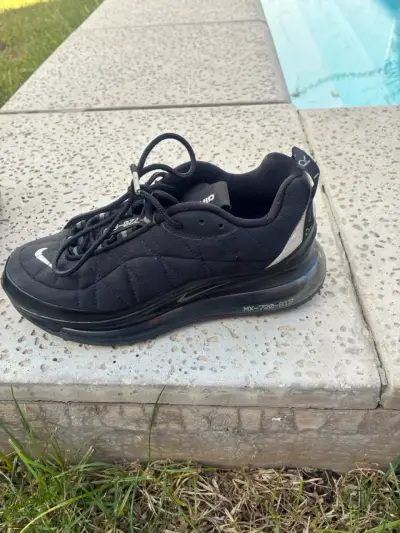 Zapatillas deportivas negras Nike - miniatura 5