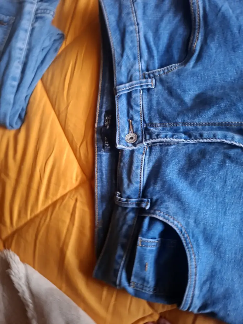 Jeans azul clásico para mujer - 2