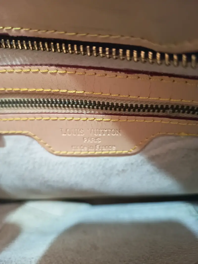 Cartera LV - 3