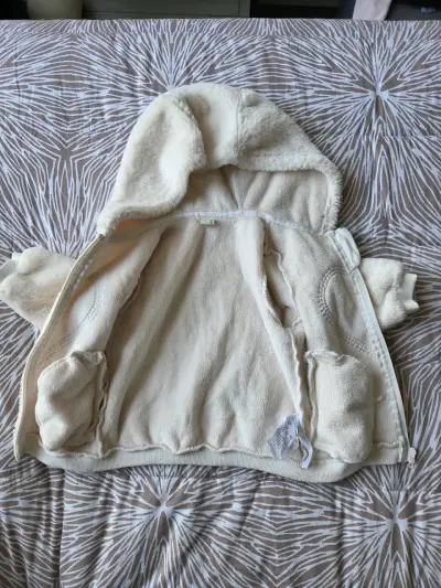Chaqueta de peluche con capucha - miniatura 3