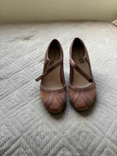Zapatos de tacón marrón - miniatura 4