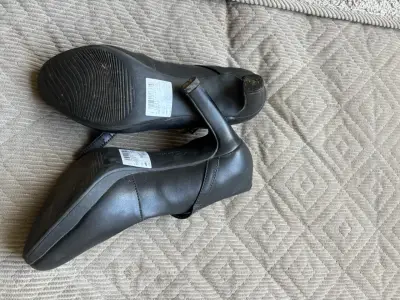 Zapatos de taco negro - miniatura 1