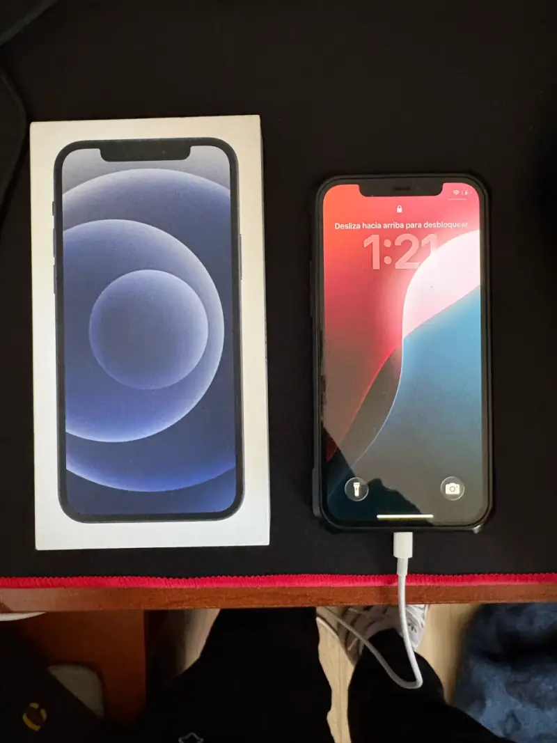 iPhone 12 de 128gb color negro media noche - 1