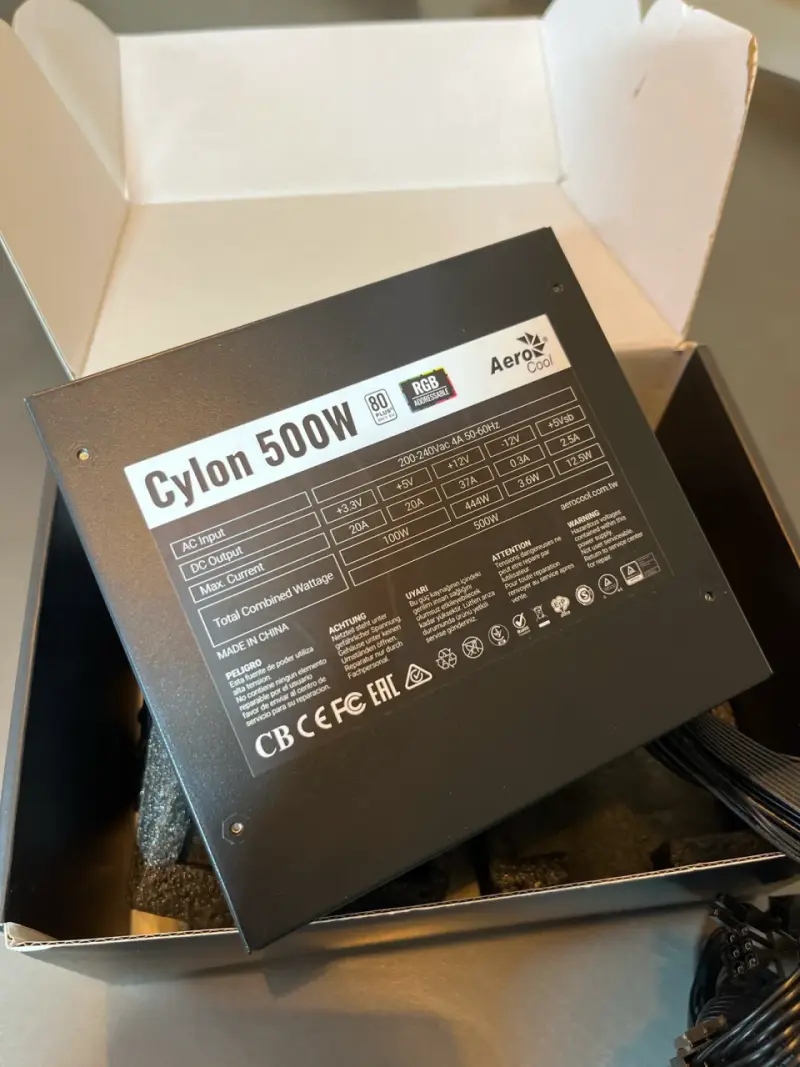 Fuente de poder Cylon 500W - 1