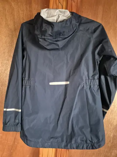 Chaqueta impermeable azul niña - miniatura 3