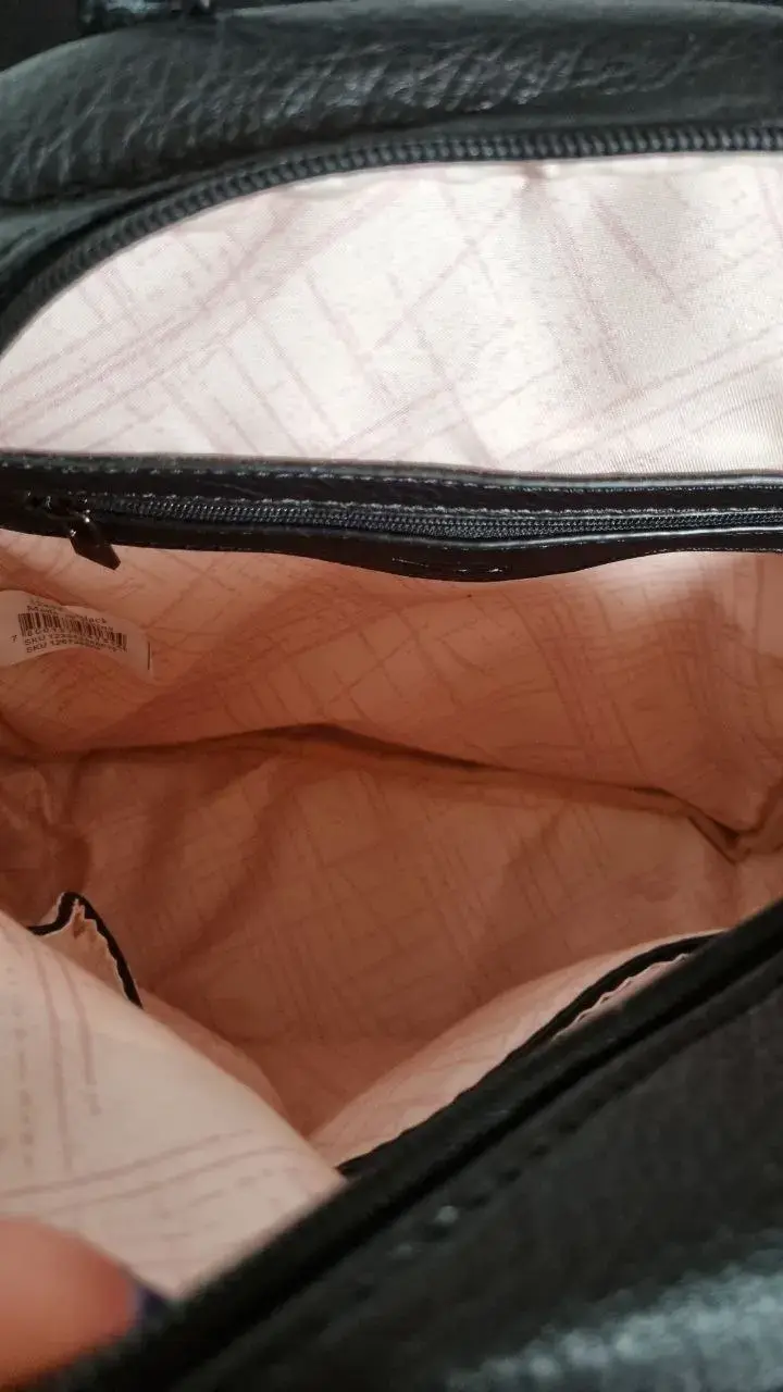 Mochila Sei negra con sutil diseño floral - 5