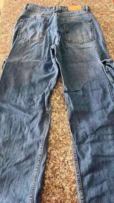 Jeans cargo de mezclilla azul - miniatura 4