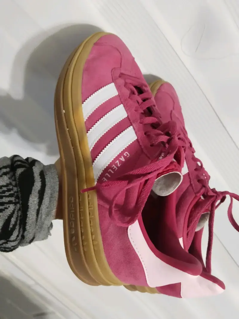 Zapatillas Adidas azules y rosadas - 4