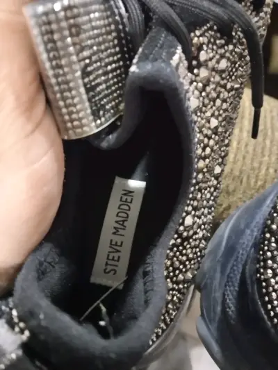 Zapatillas con brillantes negras - miniatura 3