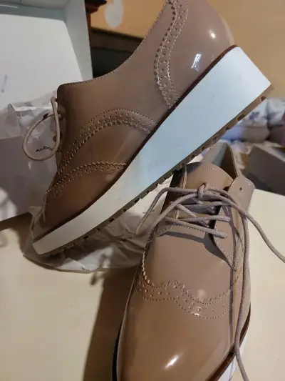 Zapatos de charol beige Aldo - miniatura 1