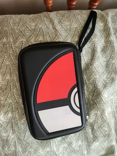 Estuche Pokebola para 3ds original 2016 - miniatura 1