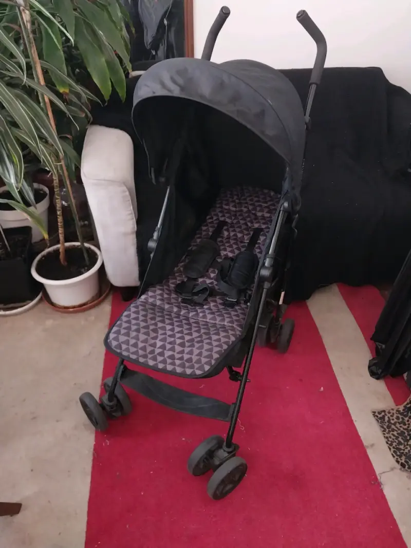 Coche de paseo plegable negro - 2