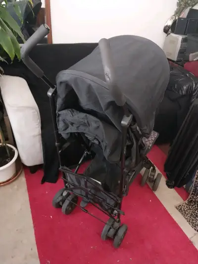 Coche de paseo plegable negro - miniatura 4