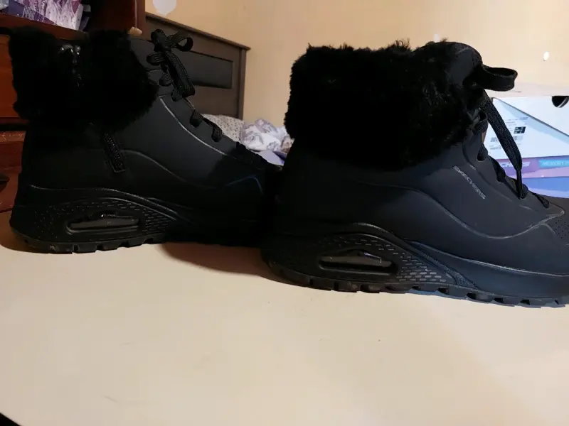 Botas negras Skechers con forro - 3