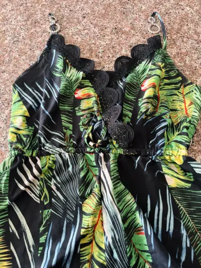 Short enterito estampado hojas tropicales - miniatura 4